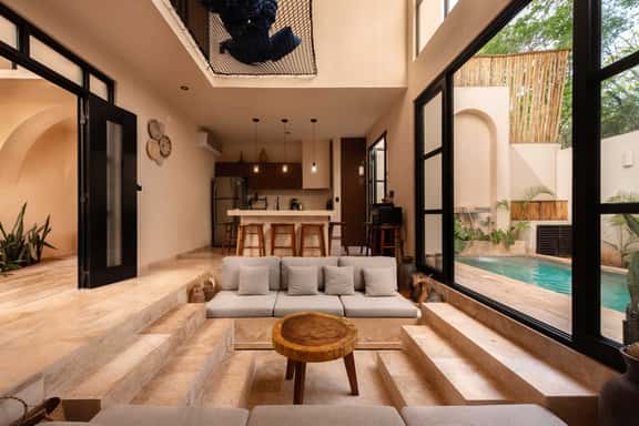 Luxury 4 Bedroom Villa with Private Rooftop Pool - Image 1