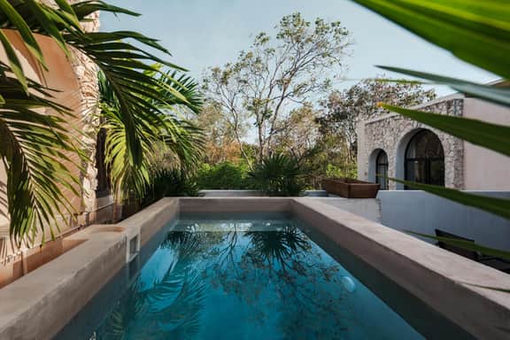 Luxury 4 Bedroom Villa with Private Rooftop Pool - Image 5